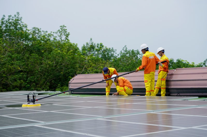 Is a Cheap Solar & Battery Installation Worth the Risk? Understanding the Potential Pitfalls